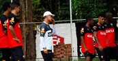 José Welison entra 
na vaga de Adriano (Welison entra na vaga de Adriano em treino (Jorginho esboça time
titular em treinamento (Divulgação/EC Vitória)))