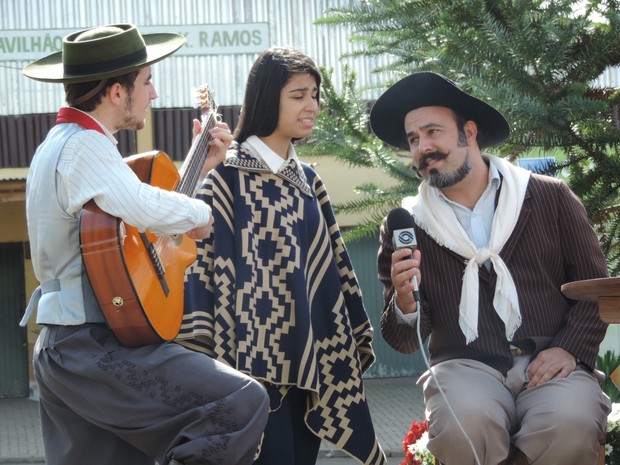 Pai e filha cantam juntos há anos (Foto: Géssica Valentini/G1)