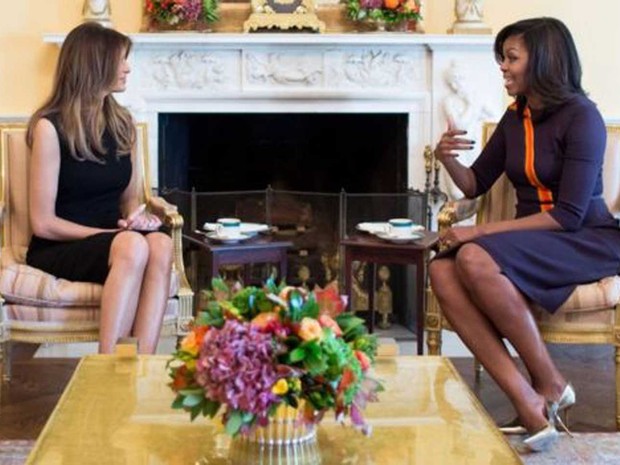 Primeira-dama dos Estados Unidos, Michelle Obama, recebeu Melania Trump, na Casa Branca (Foto: Casa Branca)