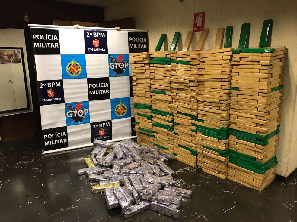 Maconha apreendida pela Polícia Militar (Foto: Polícia Militar do DF/Divulgação)