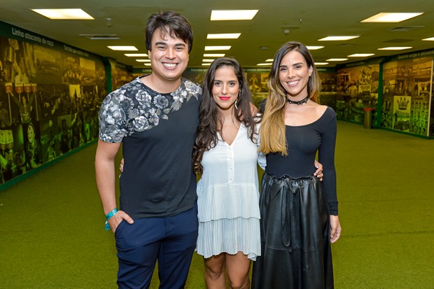 Wanessa Vai Os Irm Os Camilla Camargo E Igor Ci A Show Em Sp