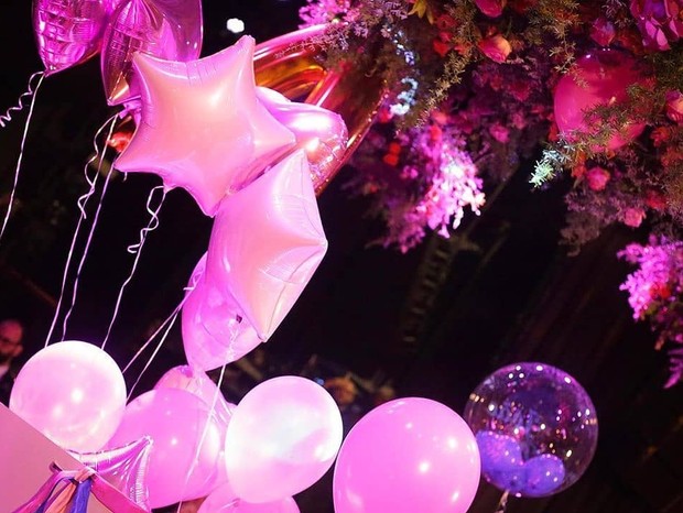 Festa de casamento de Zé Neto e Natália Toscano teve chá revelação do segundo bebê do casal (Foto: Reprodução/Instagram) Festa de casamento de Zé Neto e Natália Toscano teve chá revelação do segundo bebê do casal (Foto: Reprodução/Instagram)