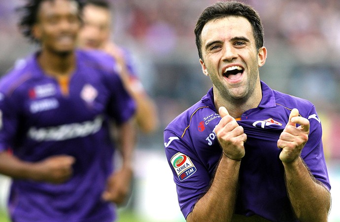 Rossi comemora gol da Fiorentina contra a Juventus (Foto: Agência AP) Rossi comemora gol da Fiorentina contra a Juventus (Foto: Agência AP)