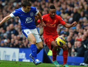 coleman everton sterling liverpool (Foto: Agência AFP)