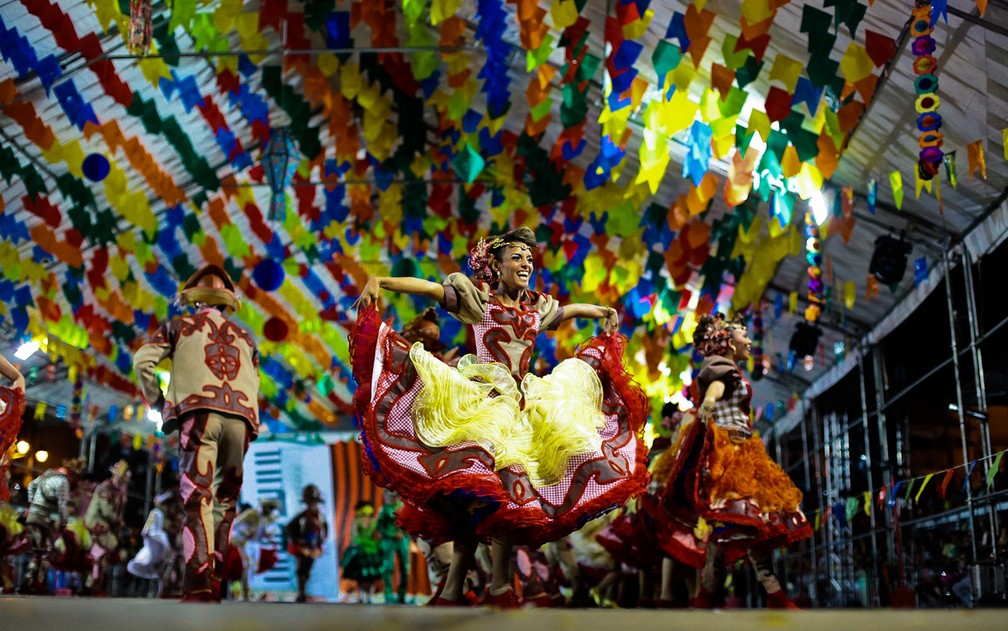Quadrilhas juninas se apresentam em festival em João Pessoa (Foto: Rafael Passos / Secom-JP)