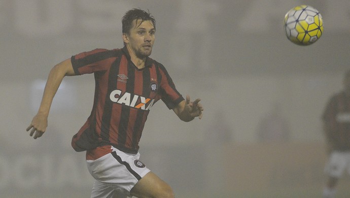 Arena Condá Atlético-PR Chapecoense Paulo André (Foto: Site oficial do Atlético-PR/Gustavo Oliveira) Arena Condá Atlético-PR Chapecoense Paulo André (Foto: Site oficial do Atlético-PR/Gustavo Oliveira)