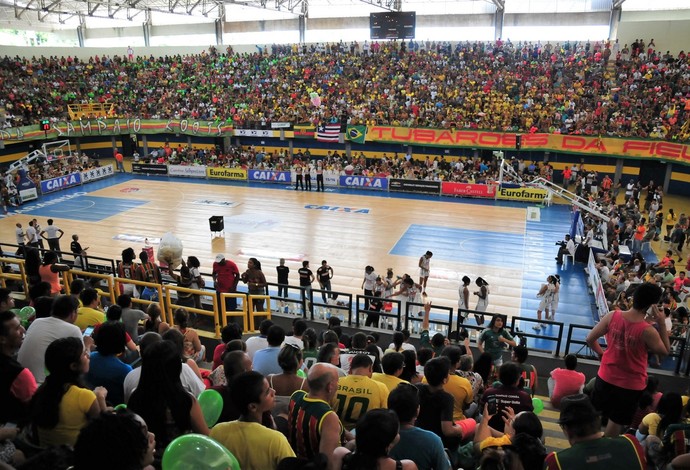 Torcida do Sampaio lotou as dependências do Castelinho nesse domingo  (Foto: Biaman Prado/LBF)