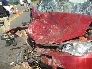 Acidente com morte na BR-101 (Foto: Carol Souza/Site Voz da Bahia)