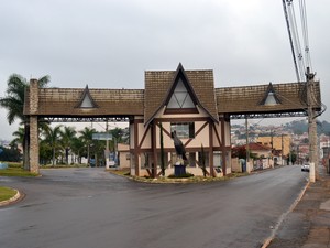 Jacutinga, MG, é considerado um dos polos têxteis do Brasil; cidade possui pelo 1,2 mil confecções (Foto: Daniela Ayres/ G1) Jacutinga, MG, é considerado um dos polos têxteis do Brasil; cidade possui pelo 1,2 mil confecções (Foto: Daniela Ayres/ G1)