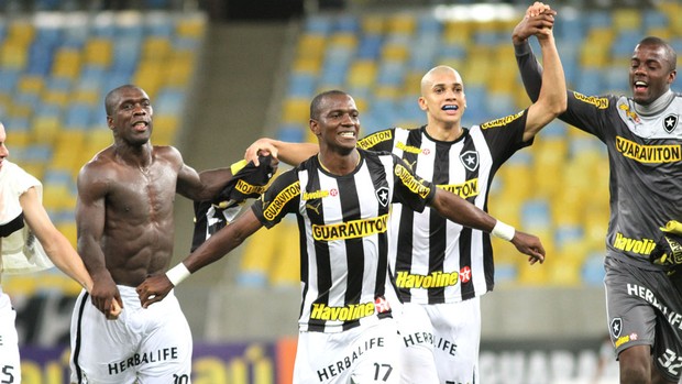 Hyuri comemoração Botafogo contra o Corinthians (Foto: Satiro Sodré / SSPress)