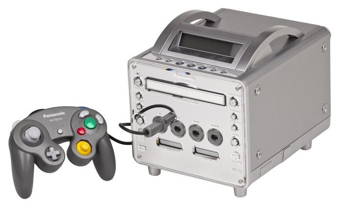 Panasonic Q foi um GameCube com leitor de DVD e que nunca saiu do Japão (Foto: (Foto: Reprodução/Wikipedia)) Panasonic Q foi um GameCube com leitor de DVD e que nunca saiu do Japão (Foto: (Foto: Reprodução/Wikipedia))