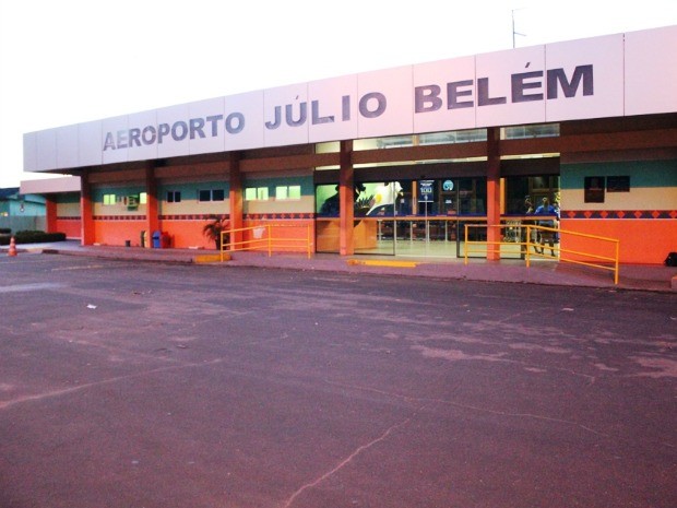 [Brasil] Pássaro atinge turbina de avião e cancela voo em Parintins, no AM  Aeroporto_de_parintins