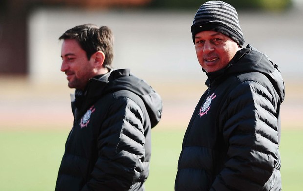 Mauro e Duílio em treino do Corinthians (Foto: Marcos Ribolli / Globoesporte.com)