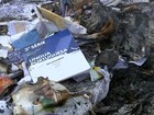 Jovens invadem Diretoria de Ensino e queimam livros em Sorocaba 
