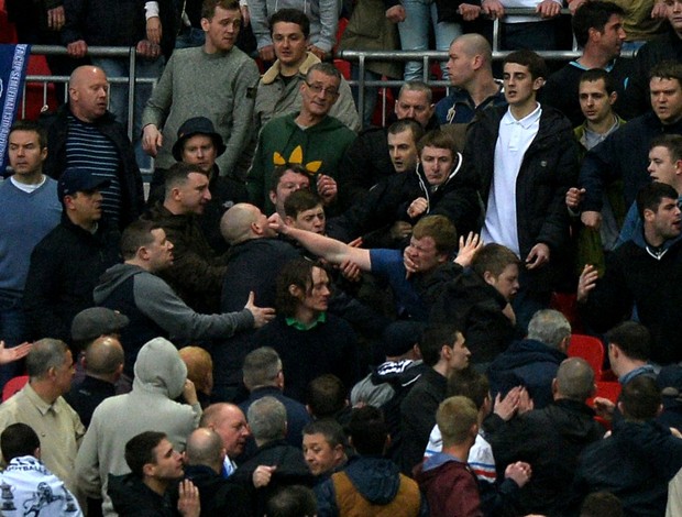 Confusão Torcida Millwall (Foto: AFP)