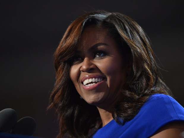 A primeira-dama dos EUA, Michelle Obama, discursa na convenção do Partido Democrata em 2016 (Foto: Nicholas Kamm / AFP)