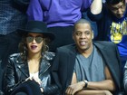 Beyoncé e Jay-Z roubam a cena em jogo de basquete em Los Angeles