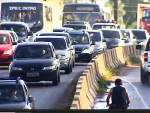 Fala Comunidade - Trânsito caótico em Macapá (Foto: Reprodução/TV Amapá)