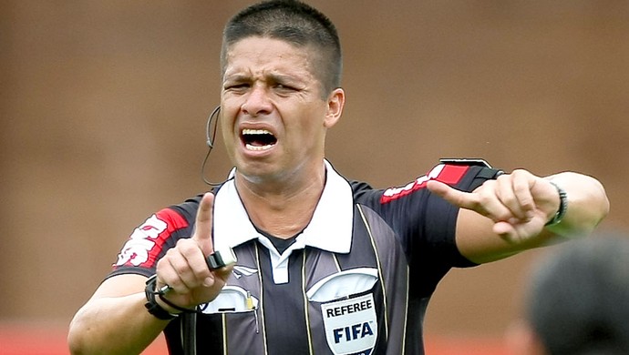 Francisco Carlos Nascimento jogo Palmeiras x Internacional Brasileirão (Foto: Ag. Estado)