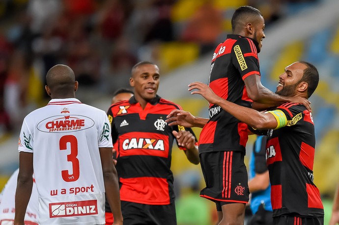 Alecsandro Flamengo x bangu (Foto: Ide Gomes/Frame/Agência Estado)