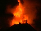 Vulcão Etna cospe fogo e cinzas em erupção 'espetacular'