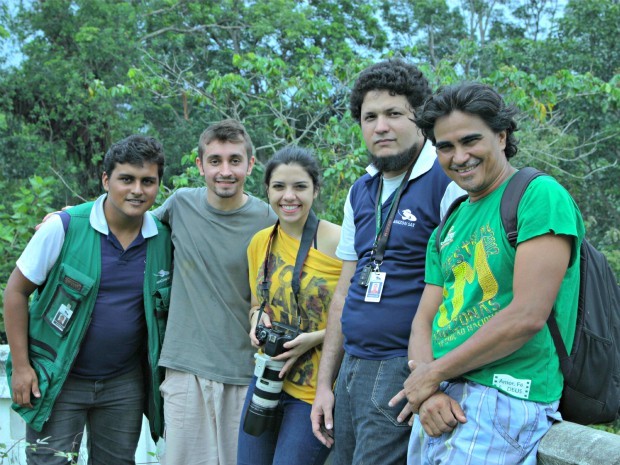 Equipe do filme H20 reunida durante intervalo das gravações (Foto: Divulgação) Equipe do filme H20 reunida durante intervalo das gravações (Foto: Divulgação)