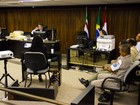 Peritos que rebatem suicídio abrem 4º dia de júri da morte de PC Farias