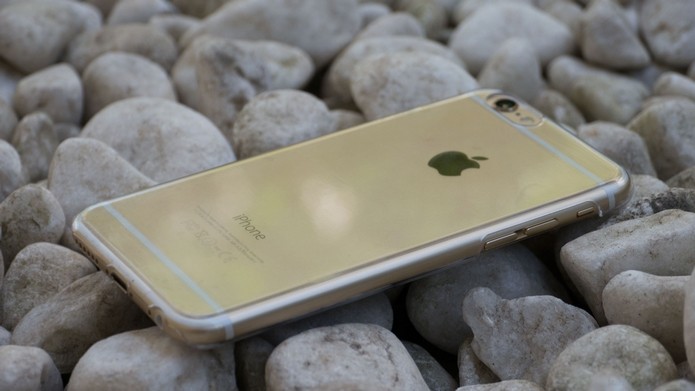 Case transparente para iPhone 6 da Intelimix (Foto: Reprodução/MacMagazine)