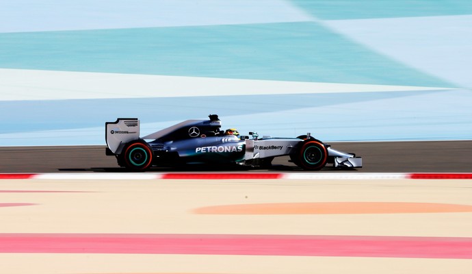 Lewis Hamilton completou 74 voltas no circuito de Sakhir, no Bahrein (Foto: Getty Images)