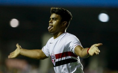 [OFF] São Paulo marca reunião para segurar atacante da base, cobiçado por rivais