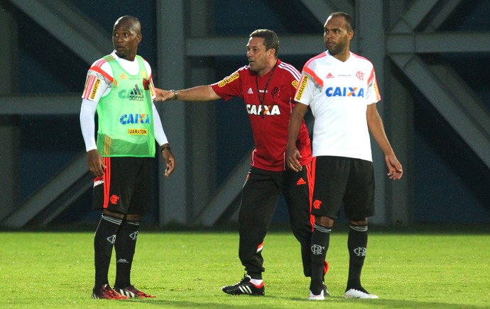 Samir, Luxemburgo e Alecssandro, treino Flamengo (Foto: Gilvan de Souza / Flamengo)