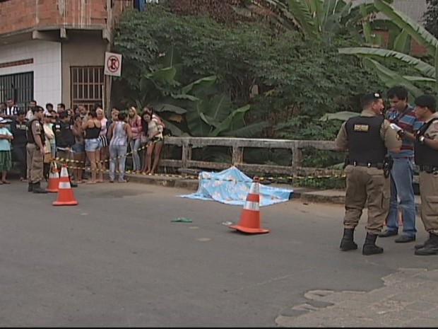 G1 Adolescente é morto 11 tiros na cabeça em Coronel Fabriciano