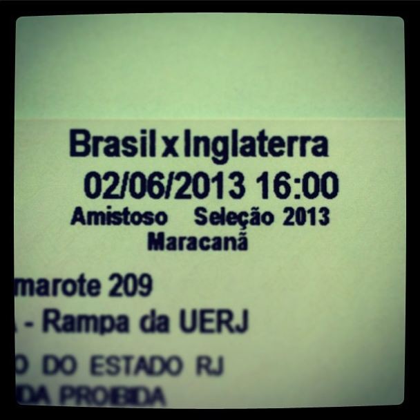 José Loreto indo para jogo do Brasil no Maracanã (Foto: Instagram / Reprodução)