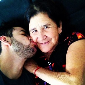 Gusttavo Lima e mãe, Sebastiana (Foto: Instagram / Reprodução)