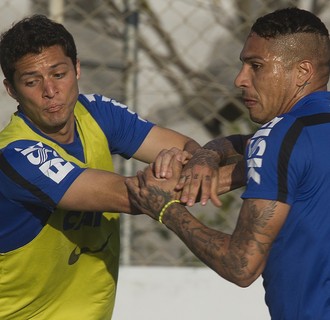 Com Anderson Martins, Timão relaciona 22 jogadores contra o Vitória