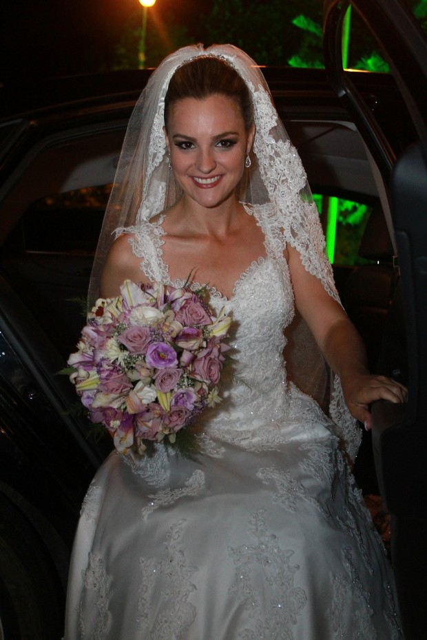 Ex-paquita Thalita Ribeiro se casa com Patrick de Oliveira (Foto: Clayton Militão/ Foto Rio News) Ex-paquita Thalita Ribeiro se casa com Patrick de Oliveira (Foto: Clayton Militão/ Foto Rio News)