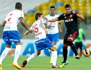 André Santos jogo Flamengo e Bahia (Foto: Alexandre Cassiano / Agência O Globo)