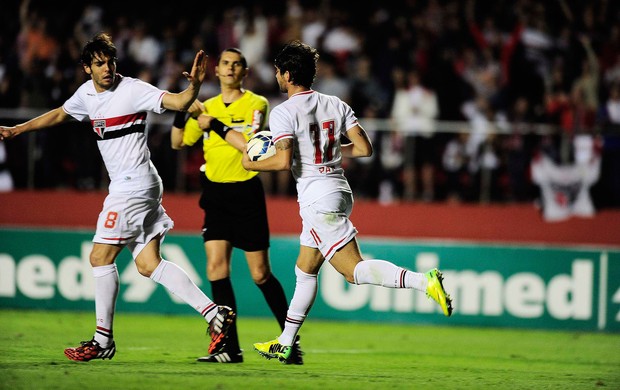 pato kaka sao paulo x fluminense (Foto: Marcos Ribolli)