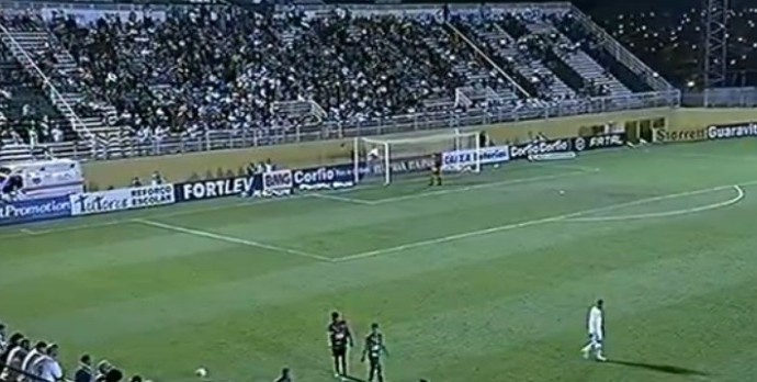 Resultado de imagem para Bragantino jogando no Nabizao