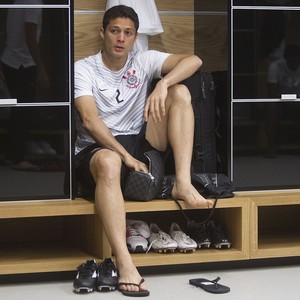 Pai diz que Anderson Martins não jogou 