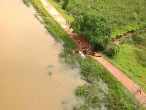 Represas no Distrito de Prata correm risco de romper, diz PM (Foto: Miguel Angelo Tatis/Divulgação)