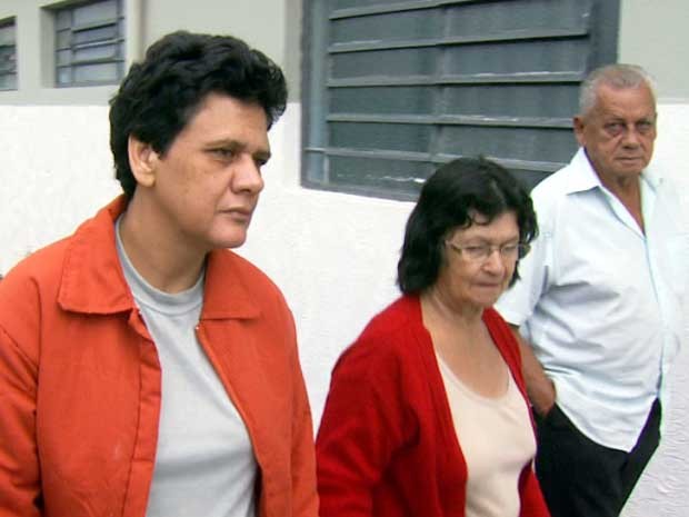 Ana Maria e os pais após entrevista para a EPTV em Campinas  (Foto: Reprodução EPTV)