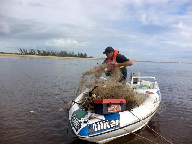 G Opera O Da Pol Cia Ambiental Do Es Prende Homens Por Pesca