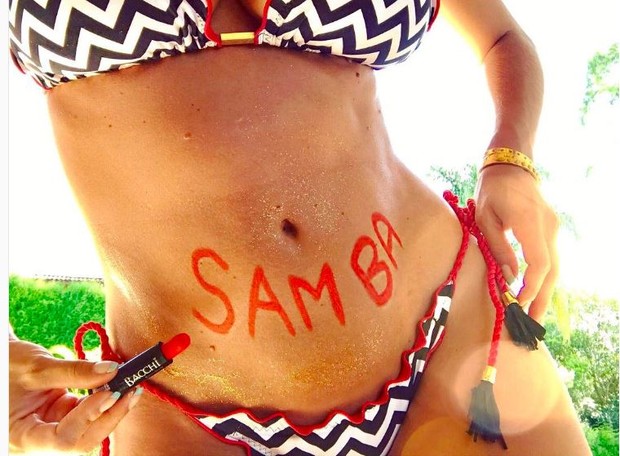 Karina Bacchi (Foto: Instagram / Reprodução) Karina Bacchi (Foto: Instagram / Reprodução)