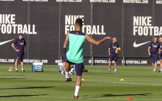 neymar barcelona treino (Foto: Cláudia Garcia)