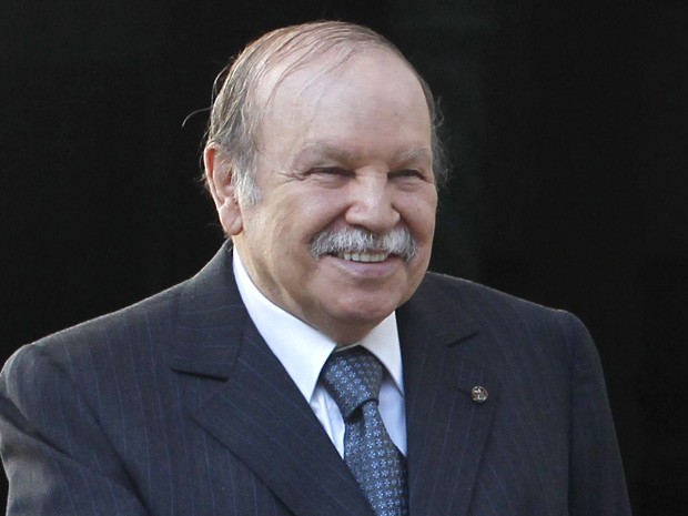 Abdelaziz Bouteflika em foto tirada em abril de 2013. Presidente argelino teria sido internado após sofrer derrame celebral (Foto: Louafi Larbi/Reuters)