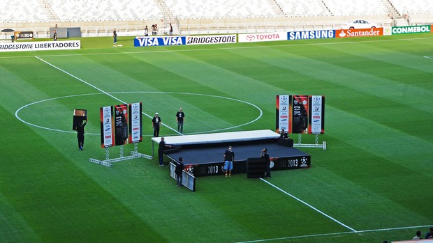 Mineirão preparativos final Libertadores (Foto: Marcos Ribolli / Globoesporte.com)