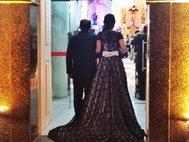 G1 - Noiva se casa de vestido preto em Natal em plena sexta-feira 13 -  notícias em Rio Grande do Norte
