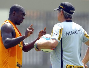 Seedorf no treino do Botafogo (Foto: Jorge William / Ag. O Globo)