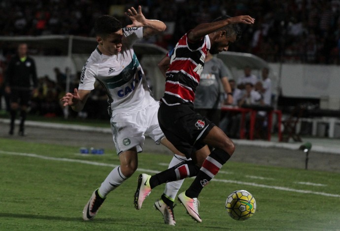 Resultado de imagem para Coritiba x Santa Cruz 2016